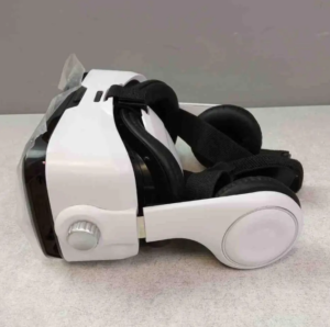 משקפי VR מציאות מדומה לטלפון עם אוזניות מובנות ושלט בלוטוס photo review