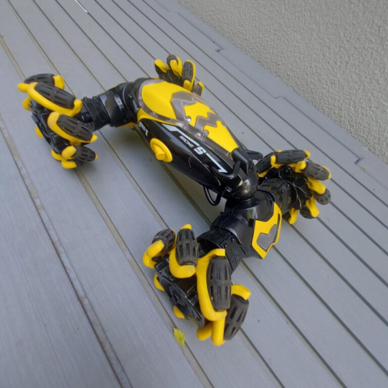 מכונית פעלולים מקצועית 4X4 עם שלט רגיל ושלט שעון לביש photo review