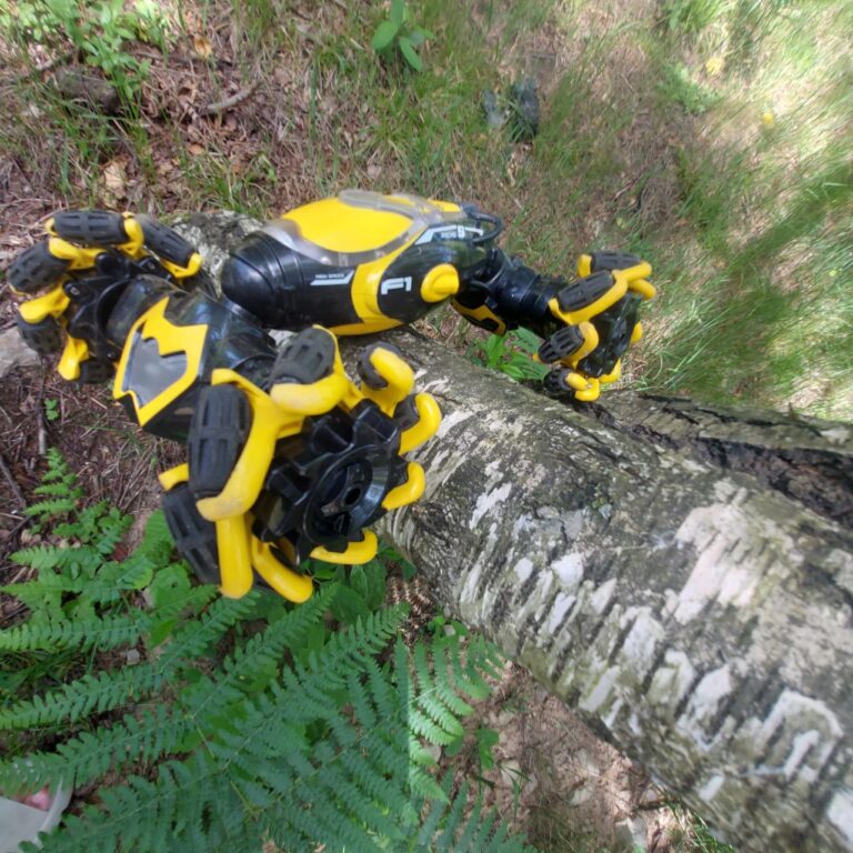 מכונית פעלולים מקצועית 4X4 עם שלט רגיל ושלט שעון לביש photo review