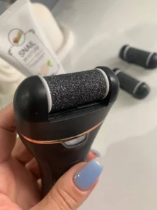 מכשיר פדיקור חשמלי מקצועי לשיוף והסרת עור יבש וקשה מכפות הרגליים photo review