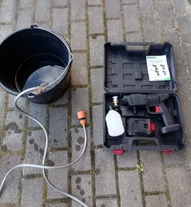 גרניק נייד ונטען מכונת שטיפה בלחץ ללא תלות במקור מים או חשמל photo review