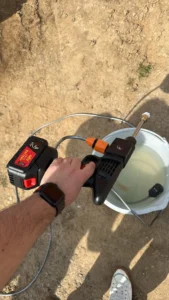 גרניק נייד ונטען מכונת שטיפה בלחץ ללא תלות במקור מים או חשמל photo review