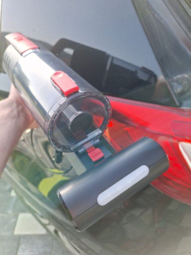 שואב אבק ידני נטען לרכב ולבית עם שאיבה עוצמתית לניקוי יבש ורטוב photo review