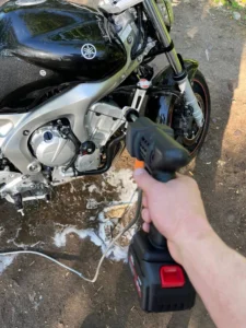 גרניק נייד ונטען מכונת שטיפה בלחץ ללא תלות במקור מים או חשמל photo review