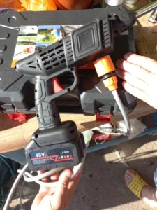 גרניק נייד ונטען מכונת שטיפה בלחץ ללא תלות במקור מים או חשמל photo review