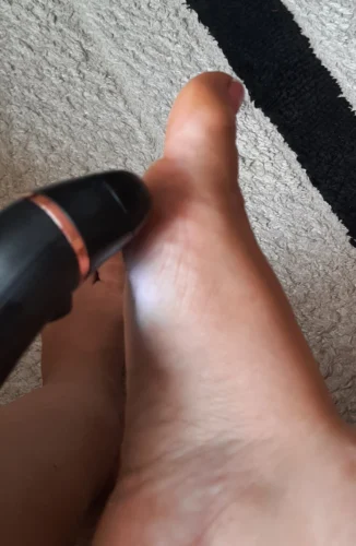 מכשיר פדיקור חשמלי מקצועי לשיוף והסרת עור יבש וקשה מכפות הרגליים photo review